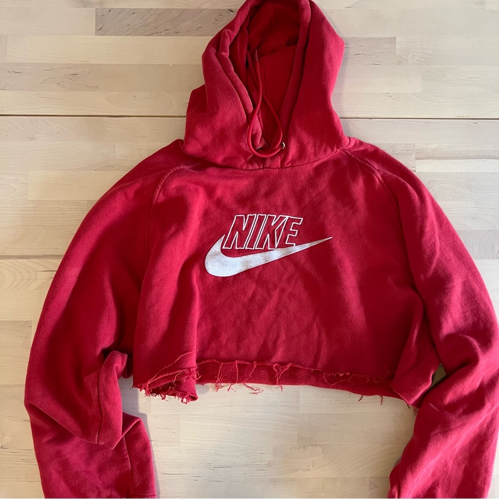 Nike vintage red hoodie cropped size L